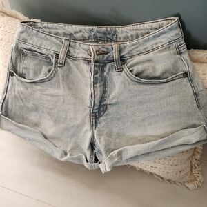 Light Wash Denim Women's Shorts - Casual Rolled Hem